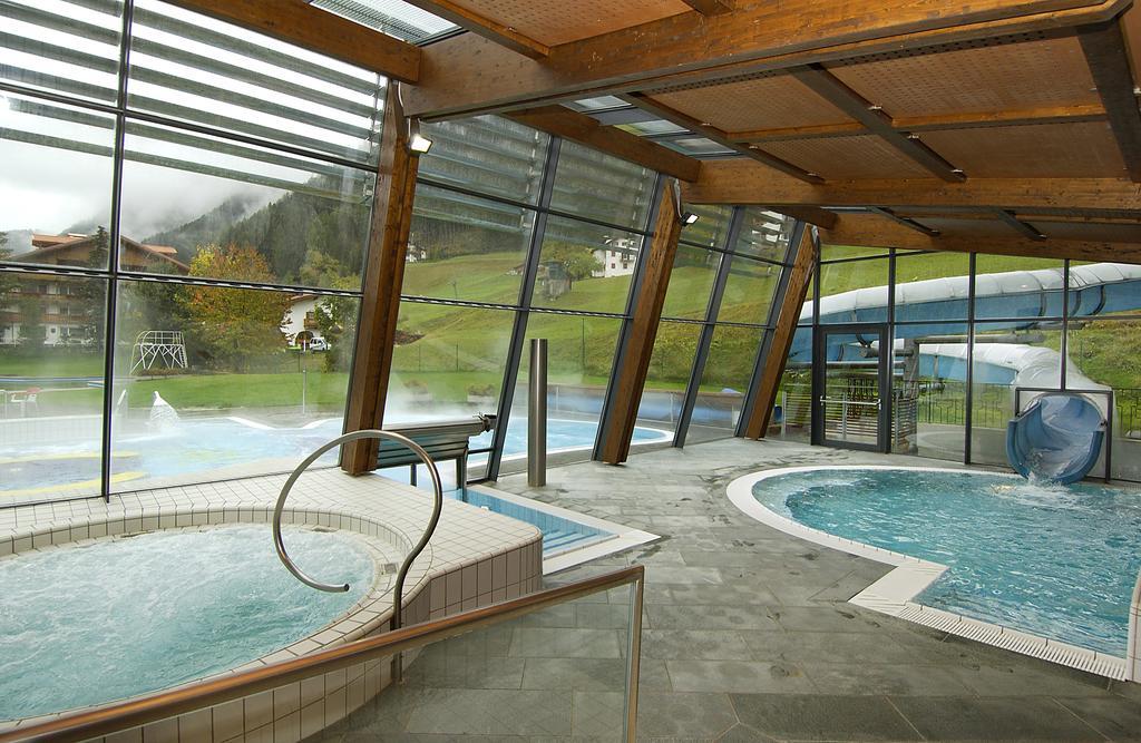 Appartmenthotel Residence Elvis Ortisei Exteriör bild