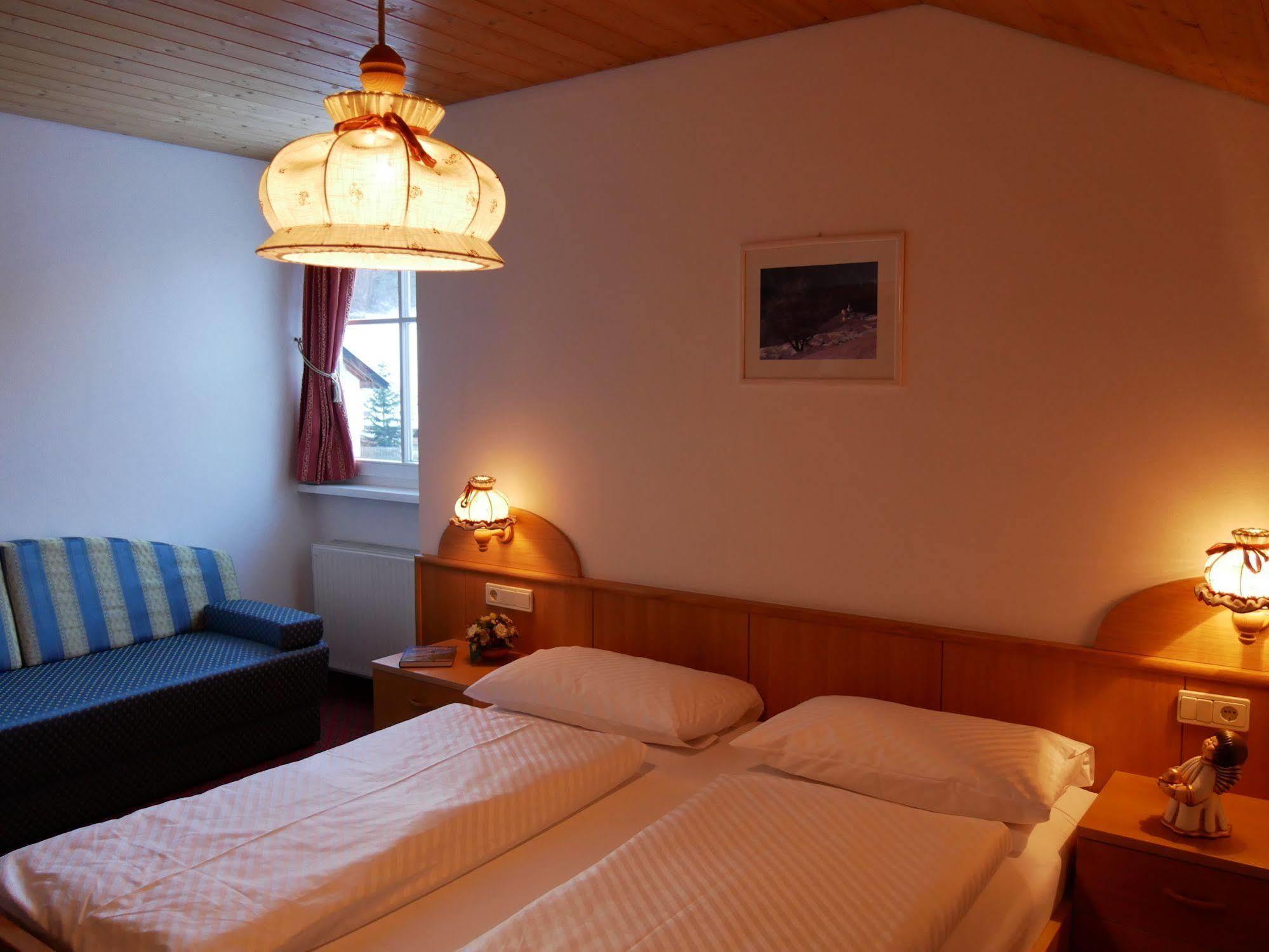 Appartmenthotel Residence Elvis Ortisei Exteriör bild